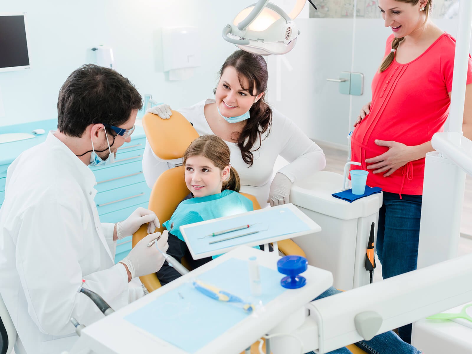 4 Reasons To See Your Family Dentist Soon